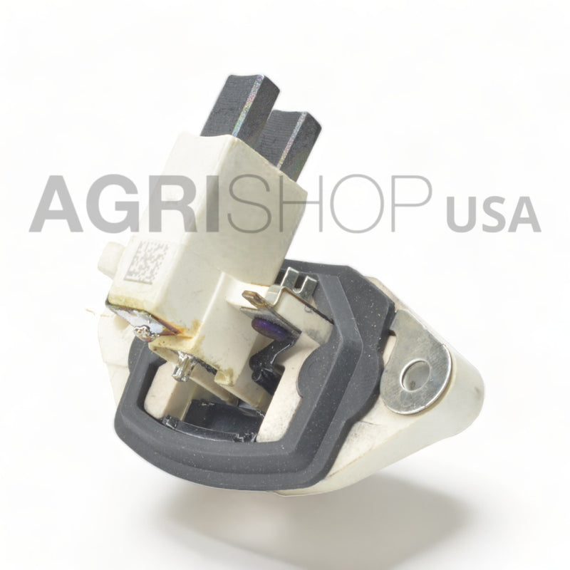 Case IH - 111899A1 - Regulator "Available"